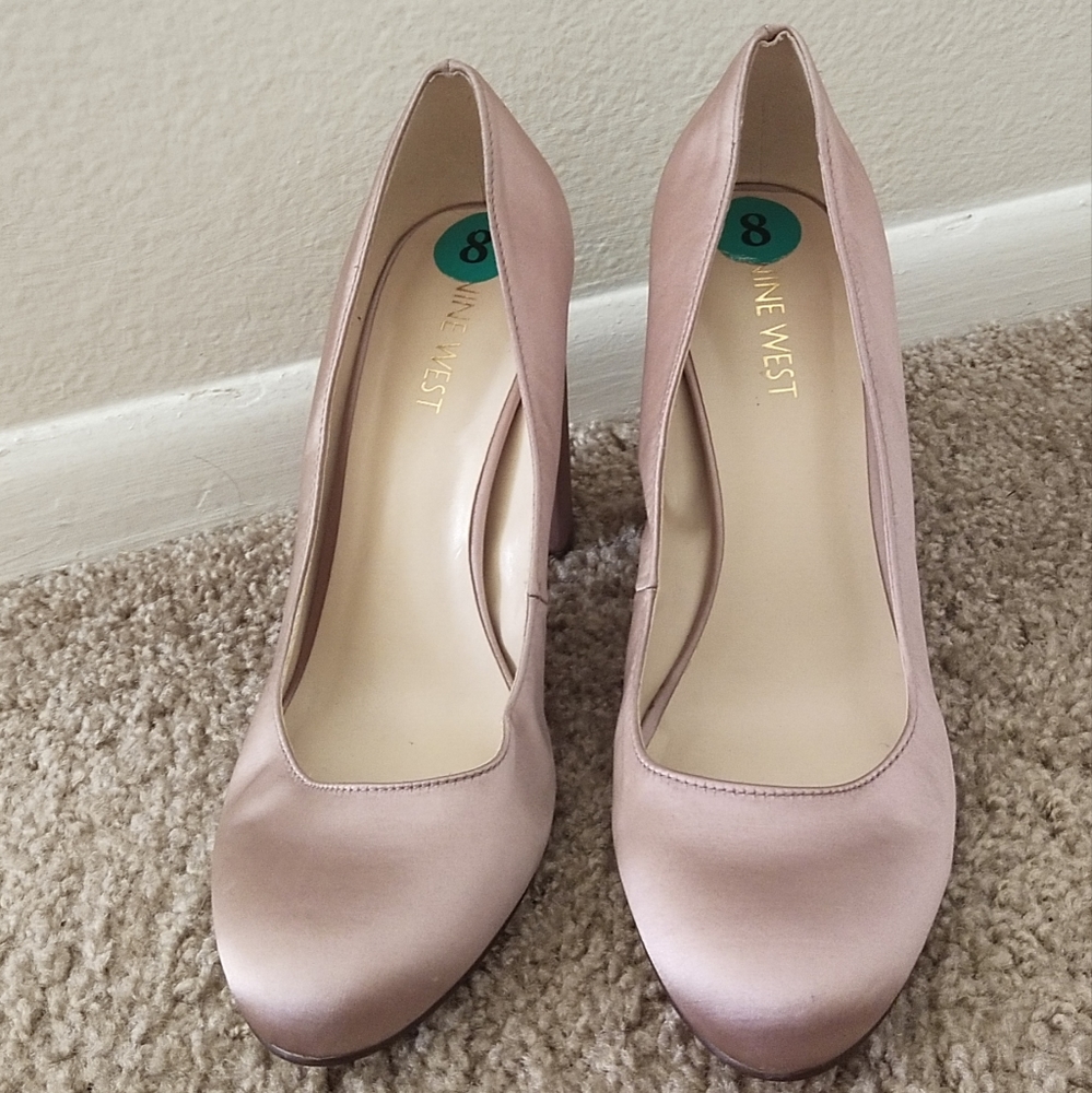 Nine West-NW7LEROUX , Size 8M, Blush Pink Color..